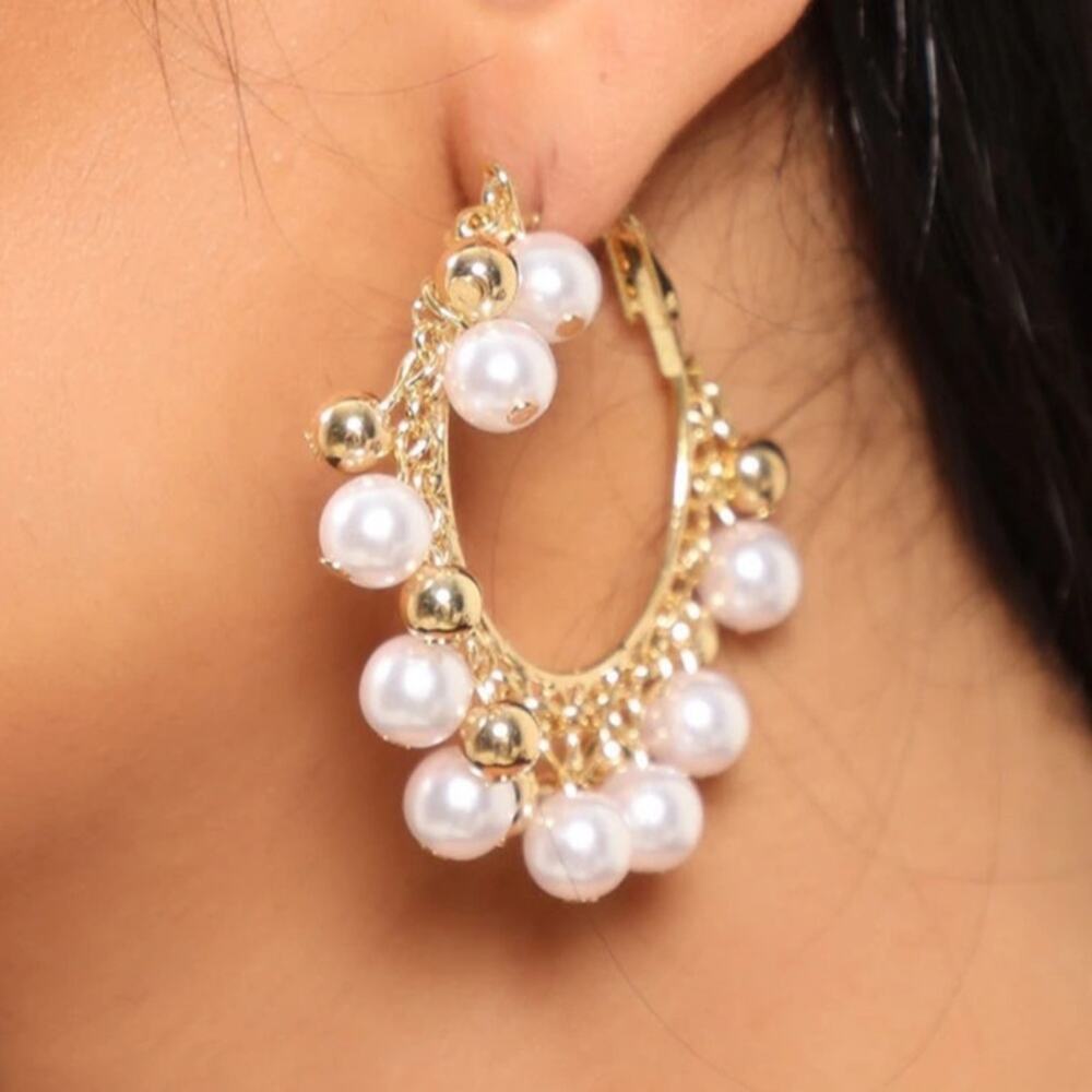 Fashion Nova Your Dream Girl Pearl Rhinestone Hoop Earrings NWT